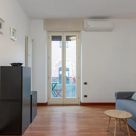 Apartment I-host - Copernico Milan
