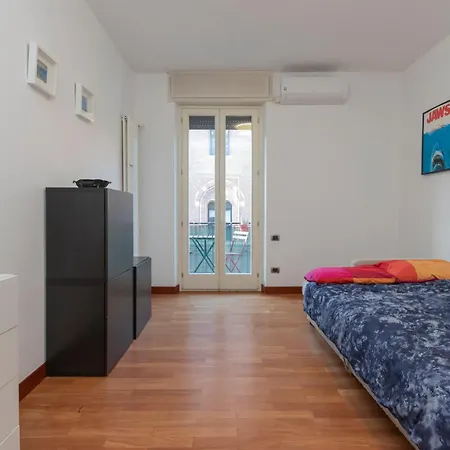 Apartment I-host - Copernico Milan
